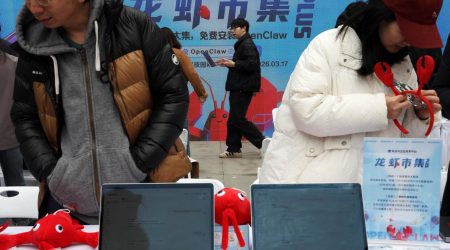2026-03-19T080050Z_1374118409_RC246KAE46WC_RTRMADP_3_CHINA-AI-OPENCLAW.JPG