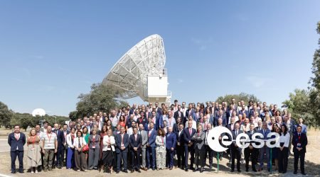 Group_Picture_beginning_of_the_Consolidation_Phase_of_ESA_Low-LEO_Pre-Operational_and_De-Risk_Activi.jpeg