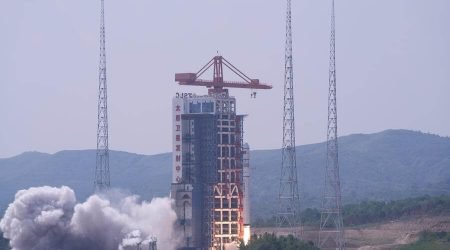 Long-March-6C-lift-off.jpg
