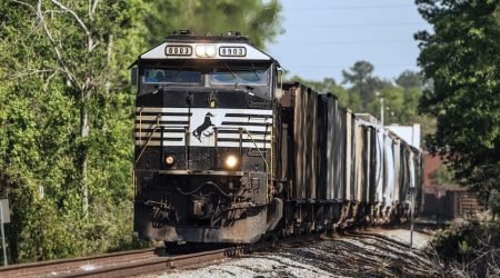 Norfolk-Southern-Engine.jpg