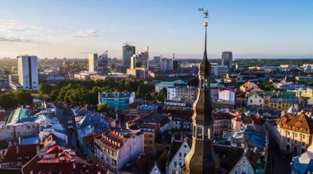 Old_Thomas_figurine_Tallinn_Estonia_smart_cities_Adobe1_rt.jpg