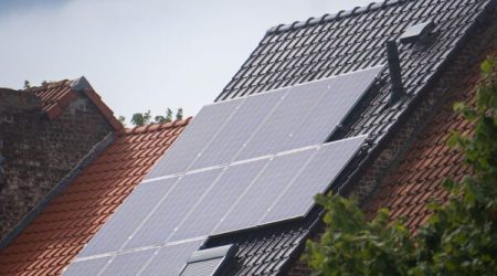 UKPN_Neighbourhood_solar_smart_cities_PR1_rt.jpg