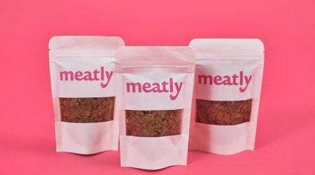 meatly-pet-food-cultivated-chicken-lab-grown-meat-approved-uk-1.jpg