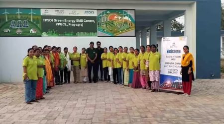 prayagraj-women-empowered-in-solar-energy-sector-with-pm-surya-ghar-yojana-training.jpg
