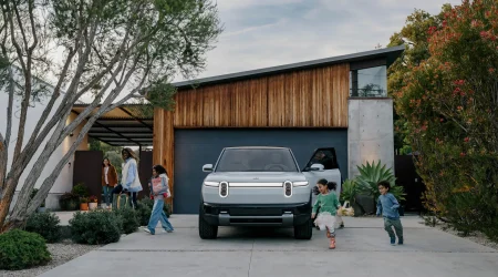 rivian_100920996_h.webp.webp